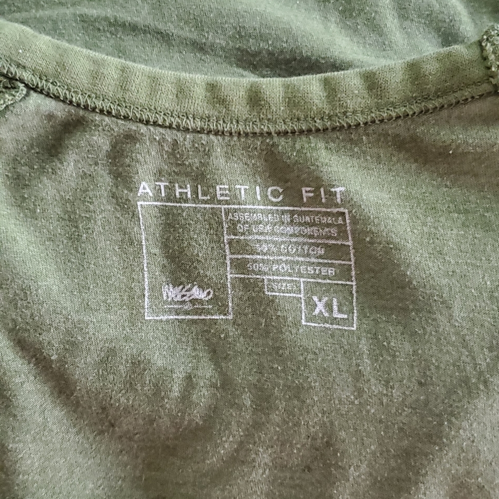 Mens Tonal Raglan Tee - Picture 2 of 2